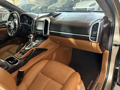 صورة مصغرة 17 لـ 2015 Porsche CAYENNE
