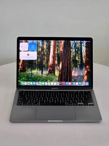 Apple 2020 Macbook Pro M1 - 8GB RAM - 256GB SSD - 8 Core CPU - 8 Core GPU - Touch Bar
