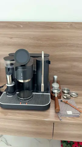 Used Meraki Espresso Machine with Accessories and VST basket - under warranty Good Working Condition