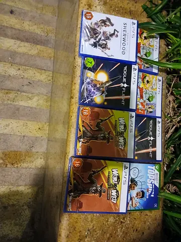 7 ps5 games and 1 box series x game