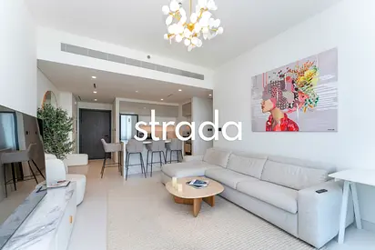 Full palm view | Custom Kitchen Island | High flr