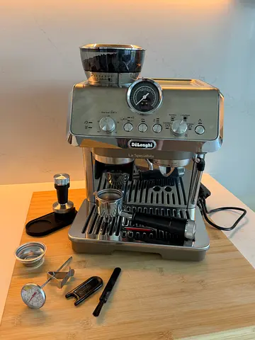 DeLonghi La Specialista Arte Coffee Machine