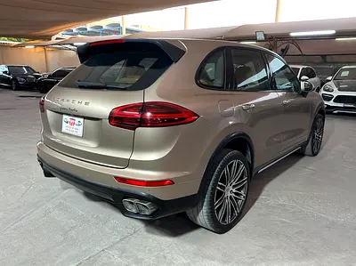 صورة 2 لـ 2015 Porsche CAYENNE