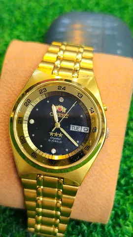 Gold-tone Orient Crystal 21 Jewels Mens Watch with Day-Date Japan made (Used)