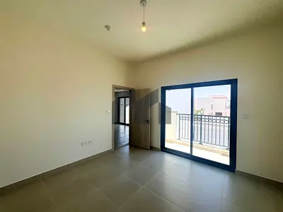 Corner Villa | Single Row | Driver’s Room