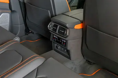 2025 Lamborghini URUS — миниатюра 14