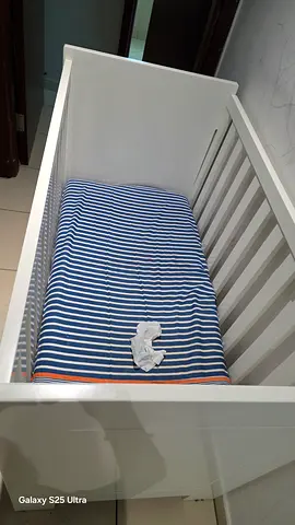 Baby crib