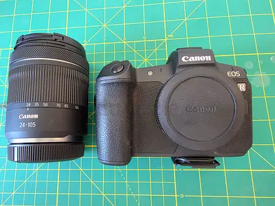 Canon EOS R Full Frame Mirrorless Camera + RF 24-105mm Lens