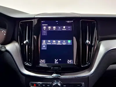 صورة 13 لـ 2021 Volvo XC60