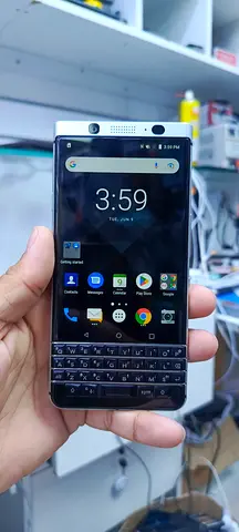 BlackBerry KEY1 classic — Good working condition with physical keyboard