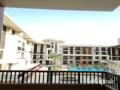 CORNER UNIT | POOL VIEW | CENTRAL PARK | MODERN