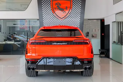 2025 Lamborghini URUS — миниатюра 5