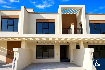 Single Row | Close Lagoon | Handed Over