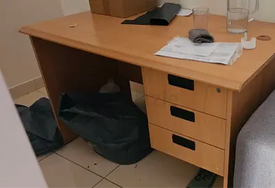 Office table with Chairs