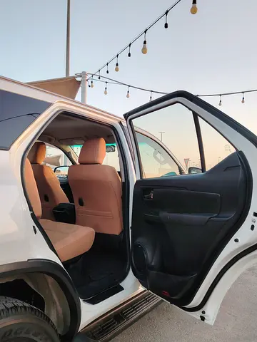 2017 Toyota FORTUNER 照片 11