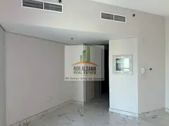 COMMUNITY LIVING !! STUDIO WITH BALCONY WITH FREE PARKING, GYM SWIMMING POOL — 3