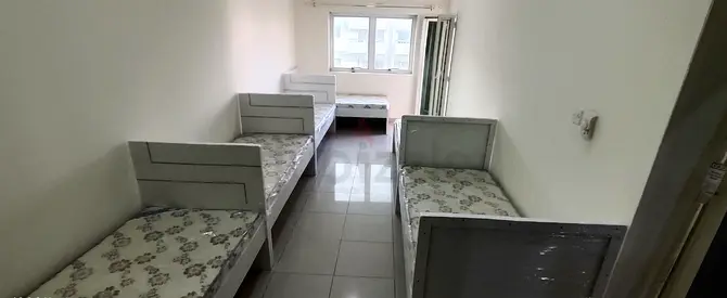 INDIAN GENTS BEDSPACE FLAT COLSE TO BURJUMAN METRO EXIT 4