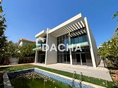Modern Home | Quiet Street | Beautiful Landscaped