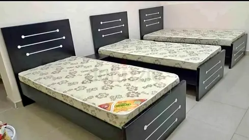 Set of 3 Single Wooden Beds with Mattresses -