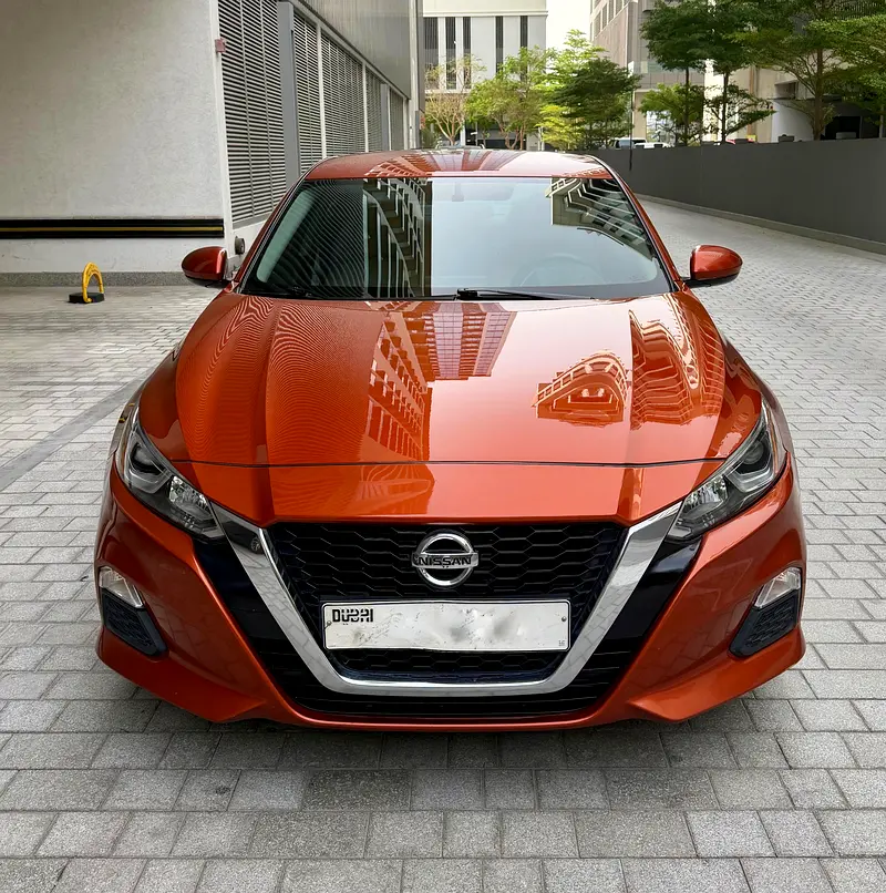 Nissan Altima 2020 — photo 1 of 6