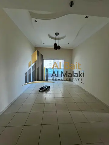 إطلالة بحرية فاخرة | غرفة وصالة مع حمامين وباركنج مجاني بسعر حلوة