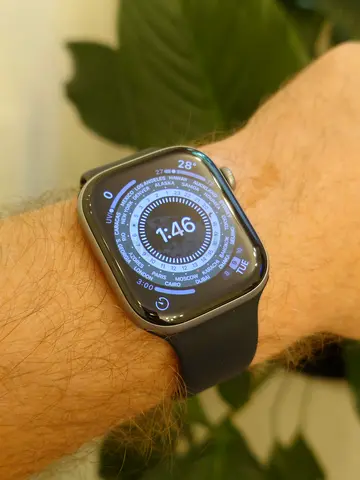 Apple Watch 11 - 46mm - GPS