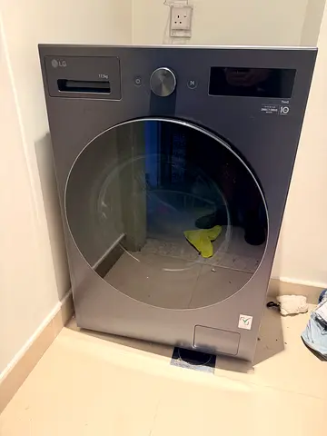 LG FOZ8DYPK4 17.5kg washer, washing machine. 8 months old