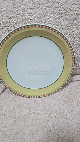 Villeroy  Boch dinner plates — gold rim with checker border (single shown)