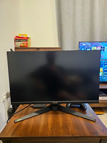 Asus TUF Gaming Monitor 27″ Flat, 4K UHD, VG27UQ1A. Use 1 month. Buy from Sharaf DG.