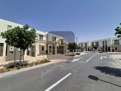 2 Bedroom Townhouse for Rent Falcon Island Al Hamra Village