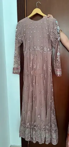Embroidered Long Mauve Womens Dress / Abaya - Size Approx Medium Pakistani dress