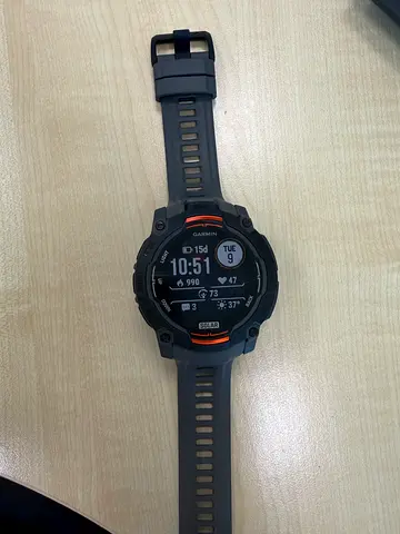 Garmin - Smartwatch fitness watch with round display unboxed