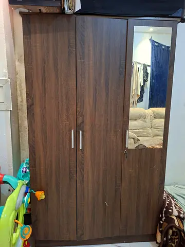 Ward robe 3 door