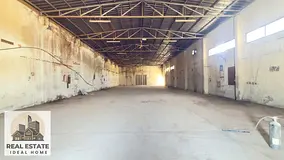 HOT OFFER ** HUGE WARE HOUSE AVAILABLE FOR RENT ** INDUSTRIAL AREA NO 2 JUST 200K EASY PAYMNT