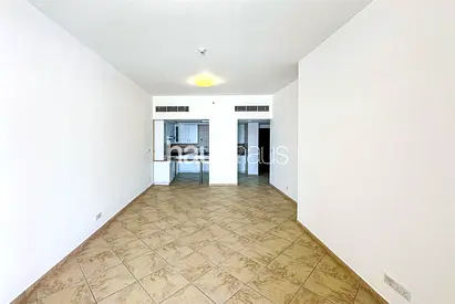 Rare | Exceptional 2 Bed | 2 Parking + 1 Storage