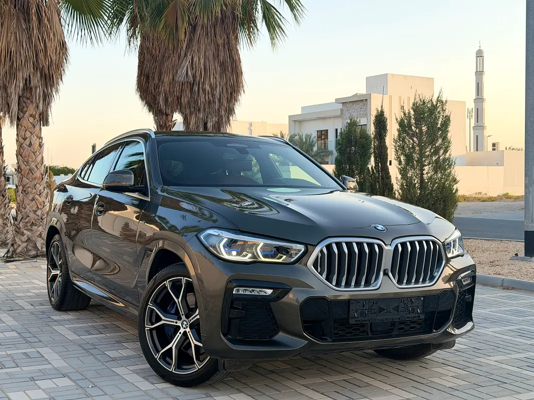 BMW X6 2021 — photo 1 of 12