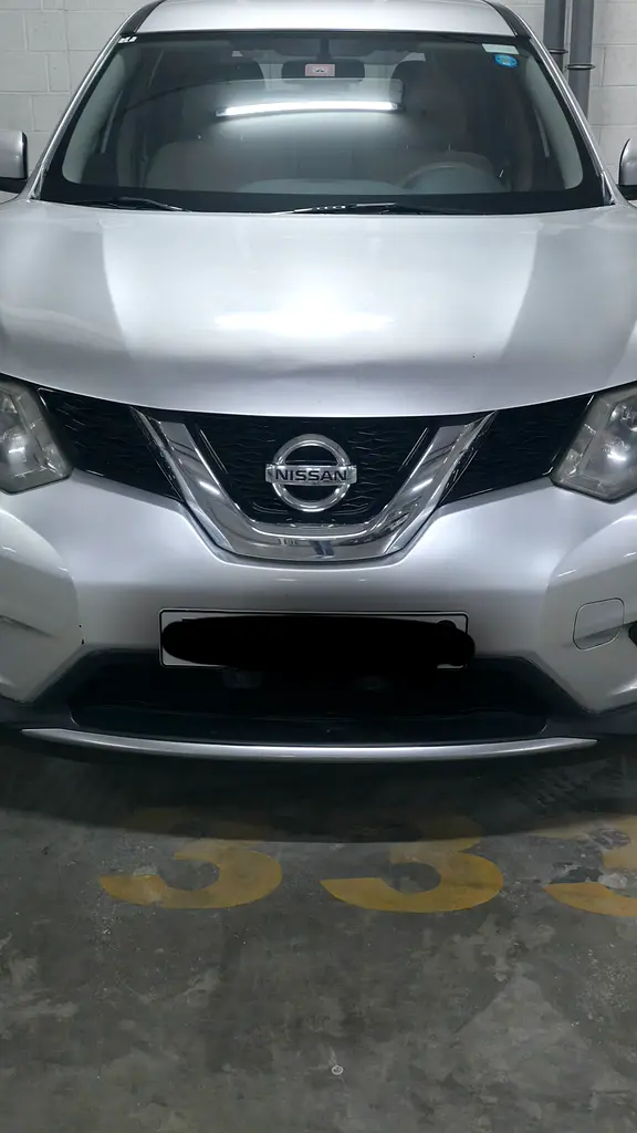 Nissan X-Trail 2015 — photo 1 of 7