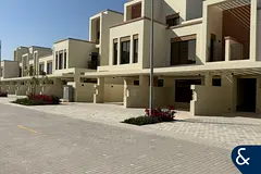 Single Row | Central Hub | Best Location