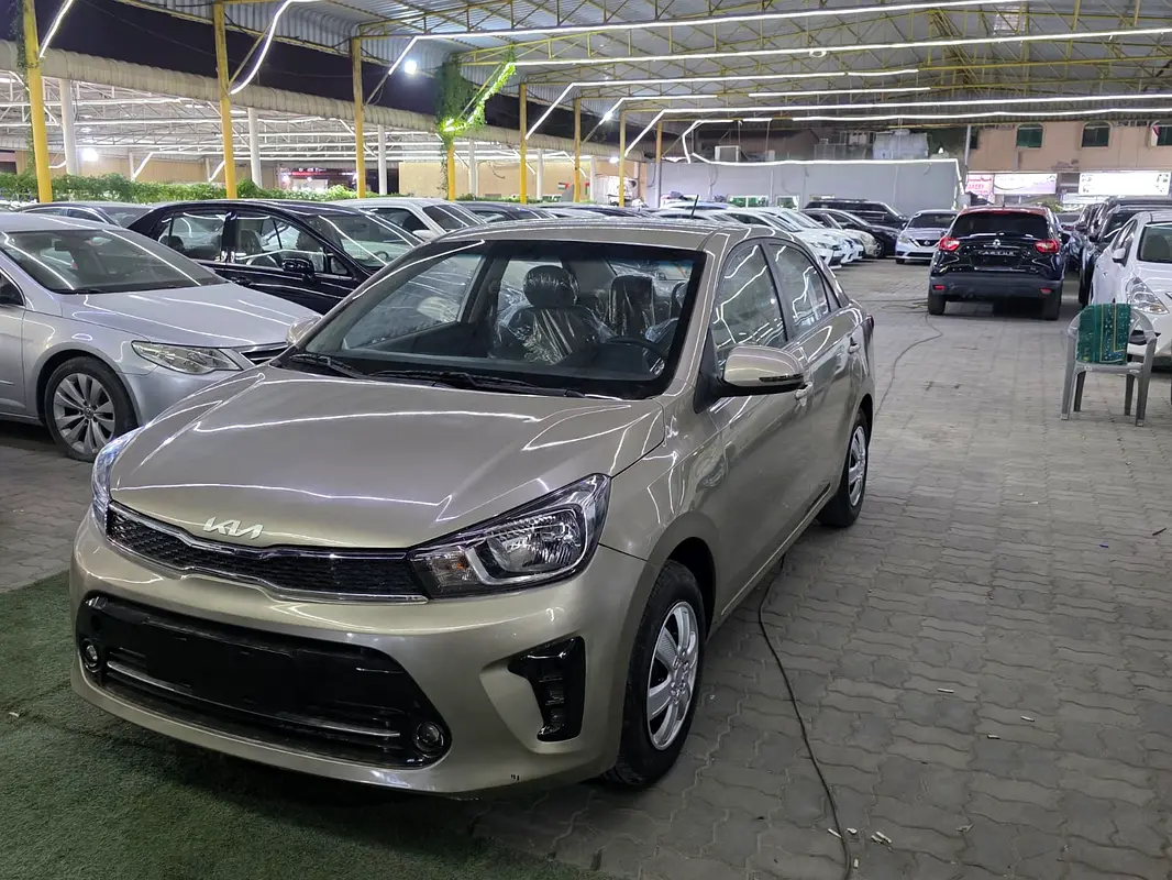 Kia Pegas 2026 — photo 1 of 11