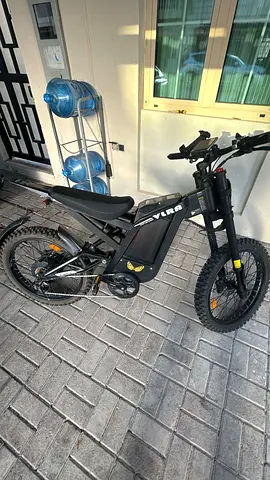 Electric Mountain Bike - Display  Handlebar Setup