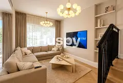 Renovated | Park Backing | Middle Unit