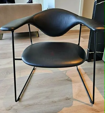 4 GUBI dining chairs
