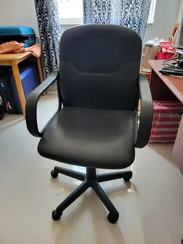 Revolving chair