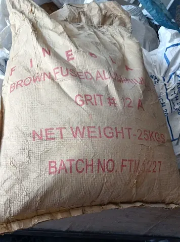 BROWN ALUMINIUM OXIDE GRADE 8A  12A