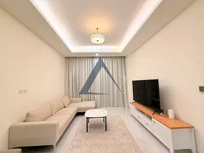 Fully Furnished 1BR | Walk to Circle Mall | Vacant