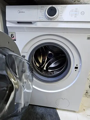 Midea Front Load Washing Machine - Good Working Condition