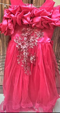 Lovely Dress for Girl ( 2 dress for 100 Dhs)