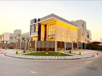 Luxury villa - registration fees included - prime location
