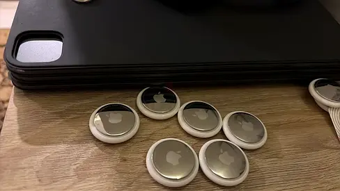 Airtags