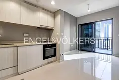 1 Bedroom | 1 Bathroom | Community views